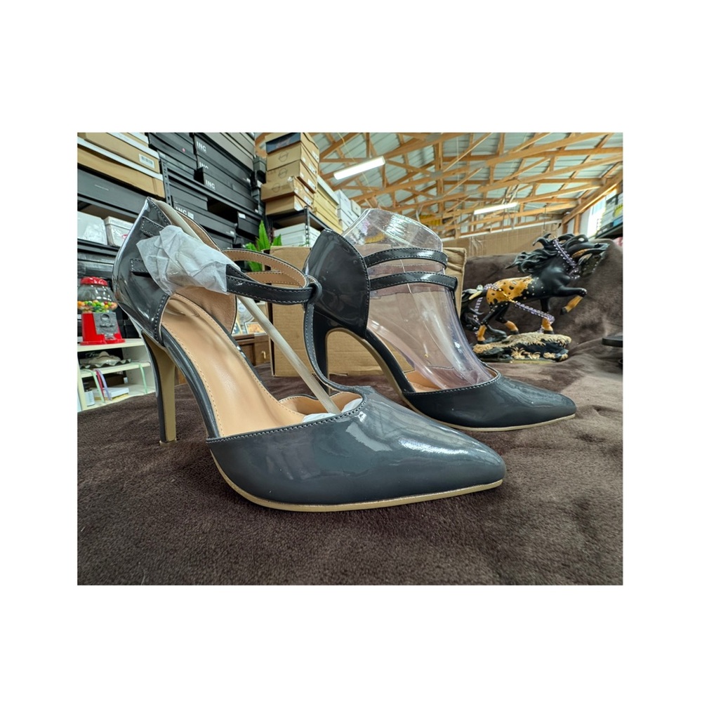 Journee Collection Gray Patent Pointed-Toe High Heels